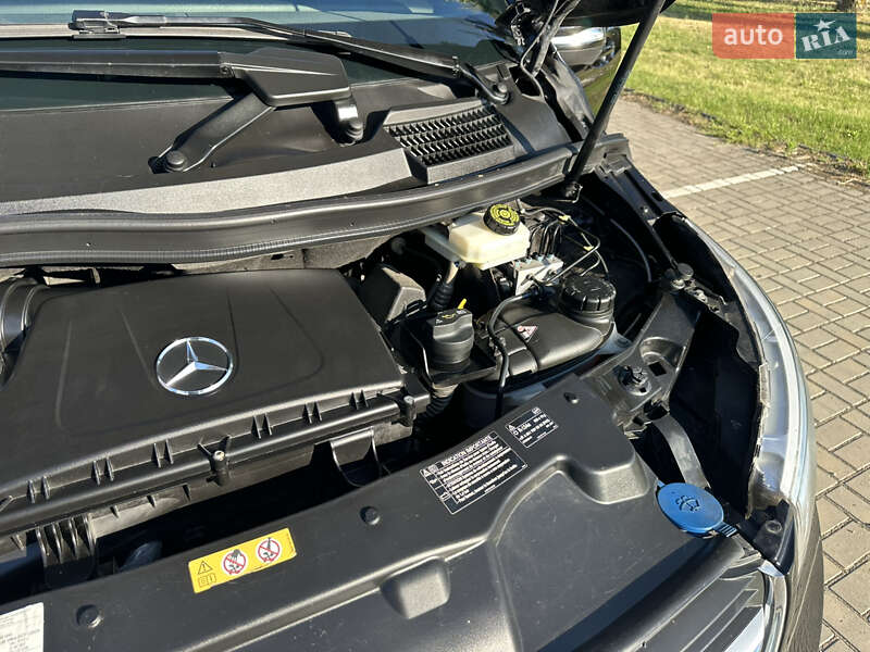 Мінівен Mercedes-Benz V-Class 2015 в Херсоні фото 61 Мінівен Mercedes-Benz V-Class 2015 в Херсоні