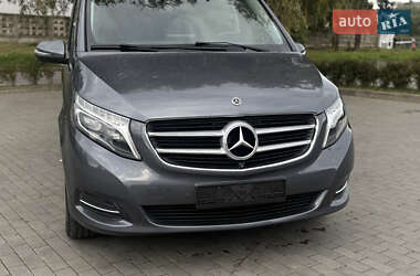 Минивэн Mercedes-Benz V-Class 2017 в 