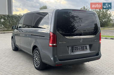 Минивэн Mercedes-Benz V-Class 2017 в 