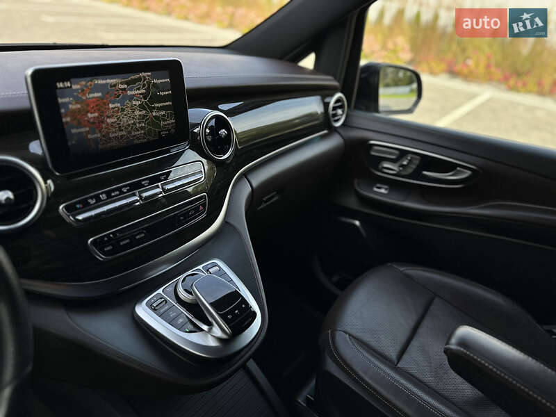 Минивэн Mercedes-Benz V-Class 2018 в Луцке