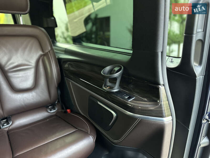 Минивэн Mercedes-Benz V-Class 2018 в Луцке