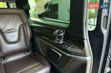 Минивэн Mercedes-Benz V-Class 2018 в 