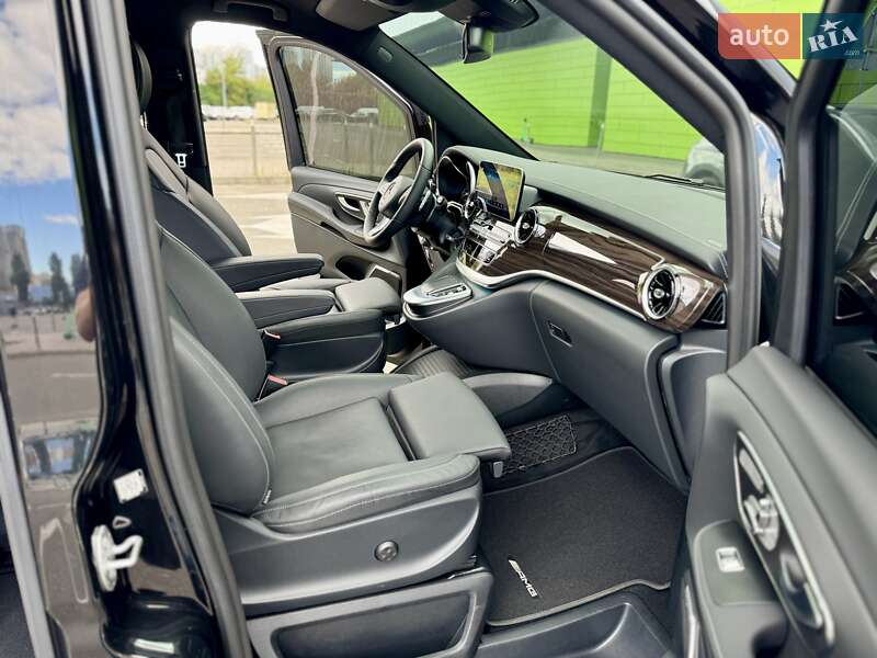 Мінівен Mercedes-Benz V-Class 2023 в Києві