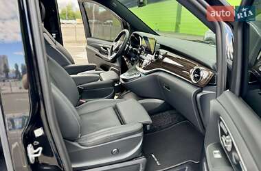 Минивэн Mercedes-Benz V-Class 2023 в 