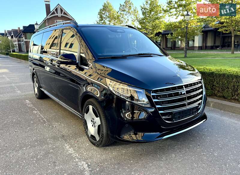Минивэн Mercedes-Benz V-Class 2025 в Киеве