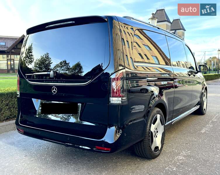 Минивэн Mercedes-Benz V-Class 2025 в Киеве