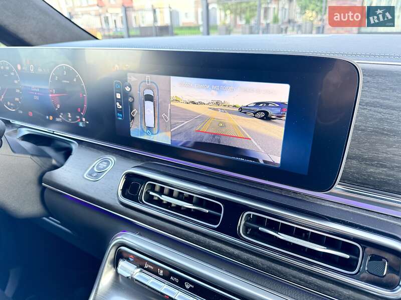 Минивэн Mercedes-Benz V-Class 2025 в Киеве