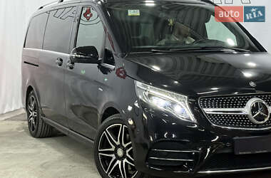 Мінівен Mercedes-Benz V-Class 2017 в  фото 13 Мінівен Mercedes-Benz V-Class 2017 в