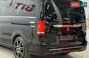 Мінівен Mercedes-Benz V-Class 2017 в  фото 23 Мінівен Mercedes-Benz V-Class 2017 в