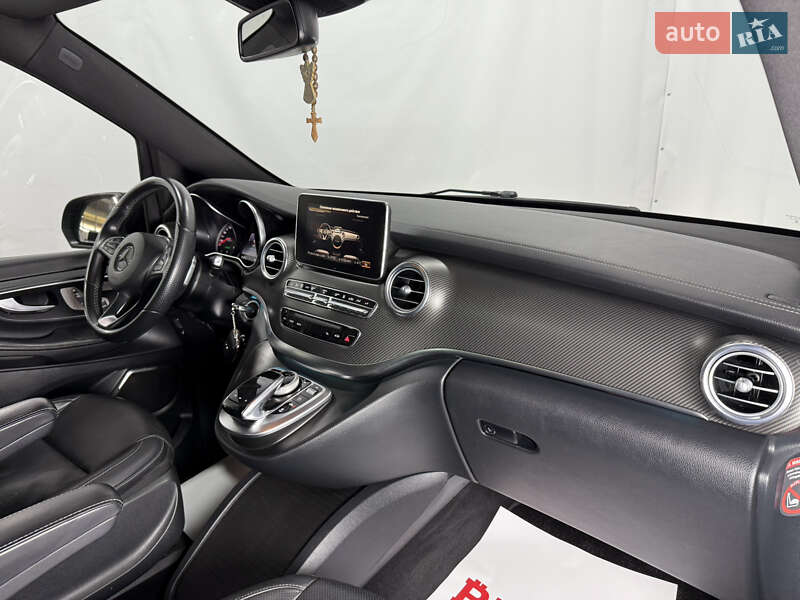 Мінівен Mercedes-Benz V-Class 2017 в Одесі фото 58 Мінівен Mercedes-Benz V-Class 2017 в Одесі