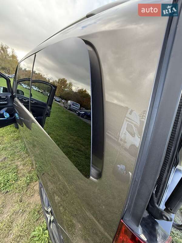 Мінівен Mercedes-Benz V-Class 2017 в Шегинях фото 14 Мінівен Mercedes-Benz V-Class 2017 в Шегинях