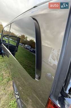 Мінівен Mercedes-Benz V-Class 2017 в 