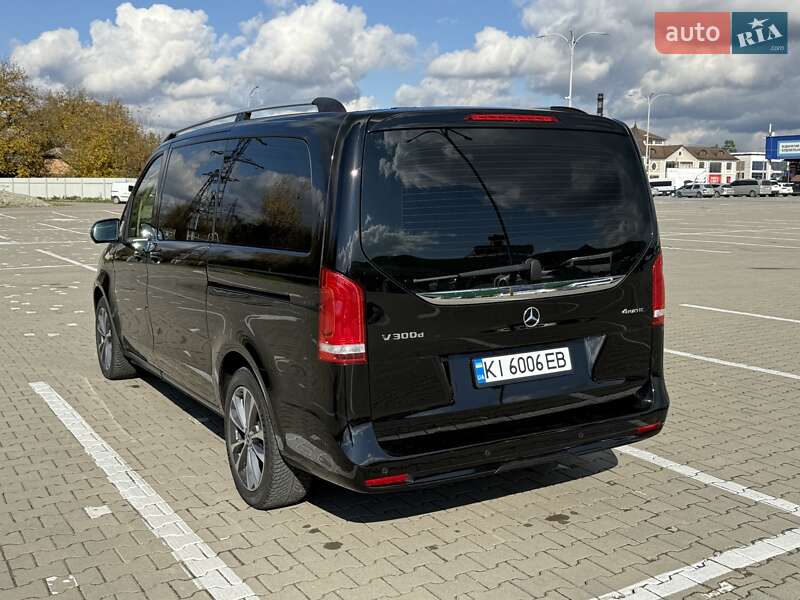 Мінівен Mercedes-Benz V-Class 2023 в Чернівцях