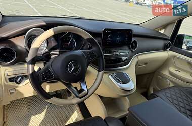 Мінівен Mercedes-Benz V-Class 2023 в 
