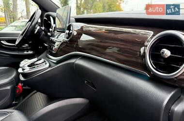 Мінівен Mercedes-Benz V-Class 2015 в  фото 71 Мінівен Mercedes-Benz V-Class 2015 в