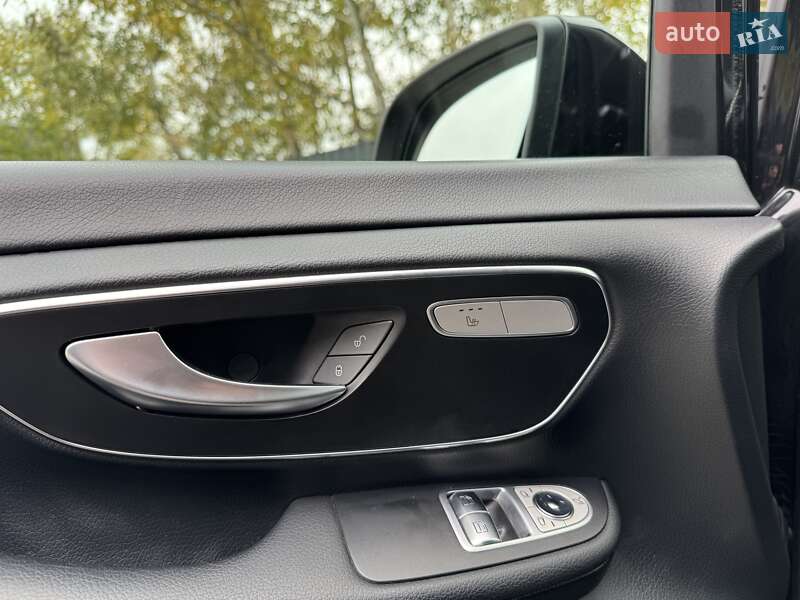 Минивэн Mercedes-Benz V-Class 2018 в Киеве