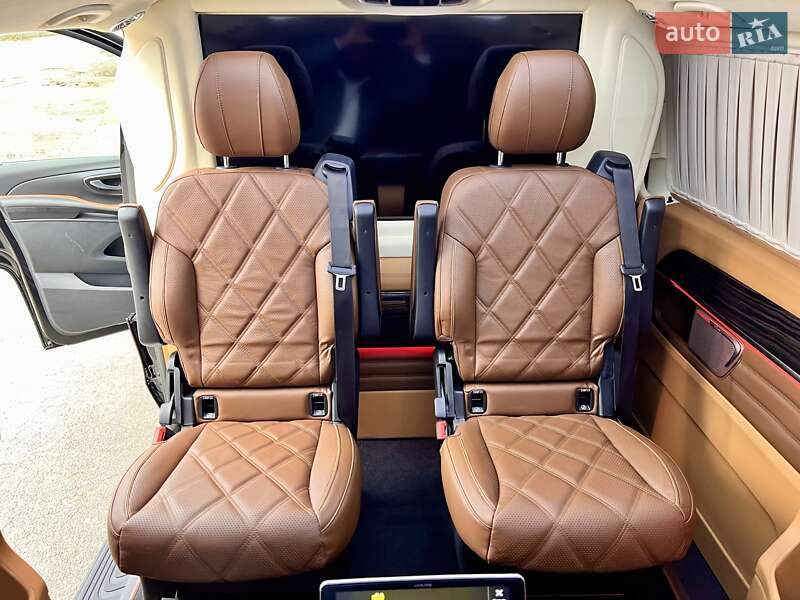 Мінівен Mercedes-Benz V-Class 2023 в Києві фото 45 Мінівен Mercedes-Benz V-Class 2023 в Києві
