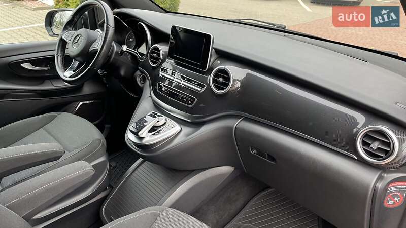 Минивэн Mercedes-Benz V-Class 2017 в Хмельницком фото 6 Минивэн Mercedes-Benz V-Class 2017 в Хмельницком