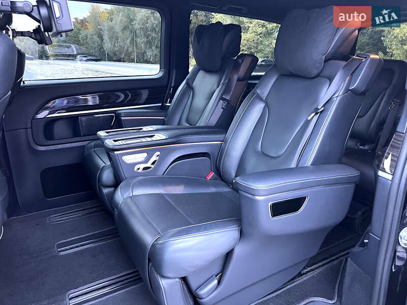 Мінівен Mercedes-Benz V-Class 2021 в Дніпрі