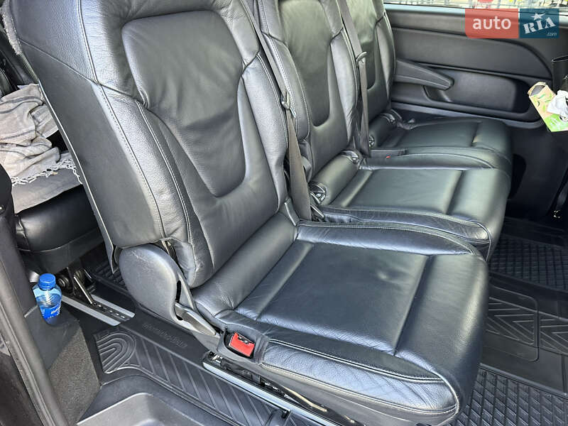 Минивэн Mercedes-Benz V-Class 2017 в Киеве фото 14 Минивэн Mercedes-Benz V-Class 2017 в Киеве
