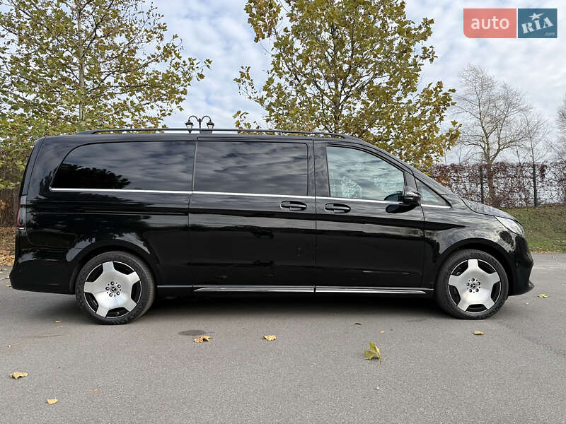 Минивэн Mercedes-Benz V-Class 2025 в Киеве