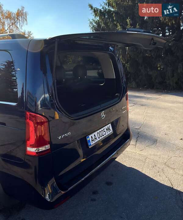 Мінівен Mercedes-Benz V-Class 2015 в Кропивницькому