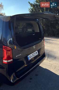 Мінівен Mercedes-Benz V-Class 2015 в 