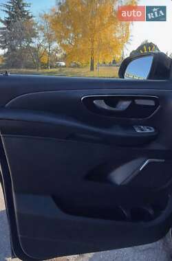 Мінівен Mercedes-Benz V-Class 2015 в 
