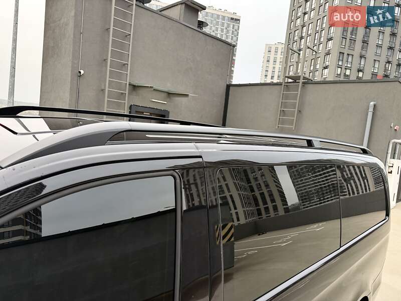 Минивэн Mercedes-Benz V-Class 2021 в Киеве