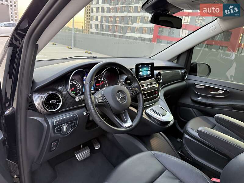 Минивэн Mercedes-Benz V-Class 2021 в Киеве