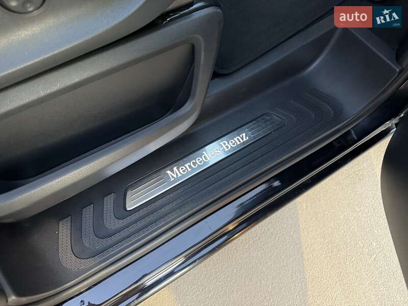 Минивэн Mercedes-Benz V-Class 2021 в Киеве