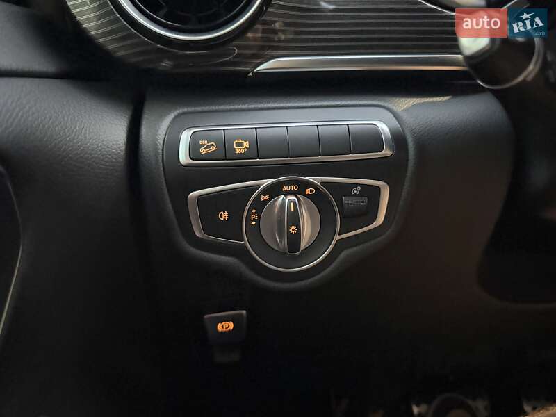 Минивэн Mercedes-Benz V-Class 2021 в Киеве