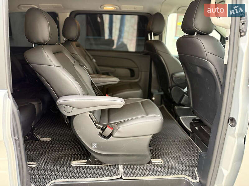 Мінівен Mercedes-Benz V-Class 2016 в Кам'янець-Подільському фото 19 Мінівен Mercedes-Benz V-Class 2016 в Кам'янець-Подільському