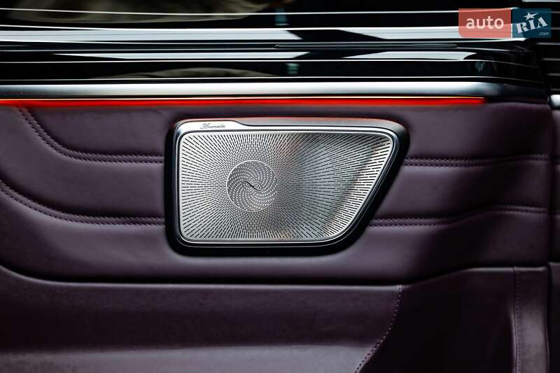 Минивэн Mercedes-Benz V-Class 2024 в Киеве фото 8 Минивэн Mercedes-Benz V-Class 2024 в Киеве