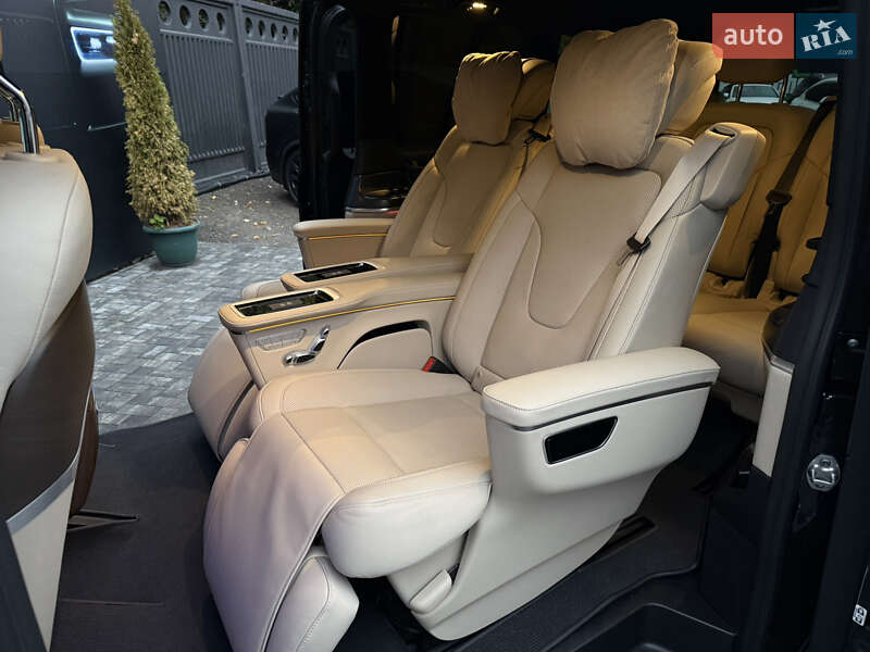 Минивэн Mercedes-Benz V-Class 2025 в Киеве