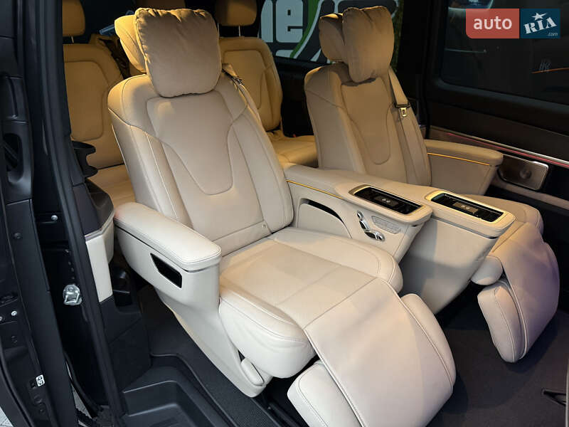 Минивэн Mercedes-Benz V-Class 2025 в Киеве