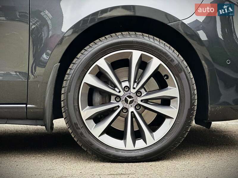 Мінівен Mercedes-Benz V-Class 2019 в Києві фото 12 Мінівен Mercedes-Benz V-Class 2019 в Києві