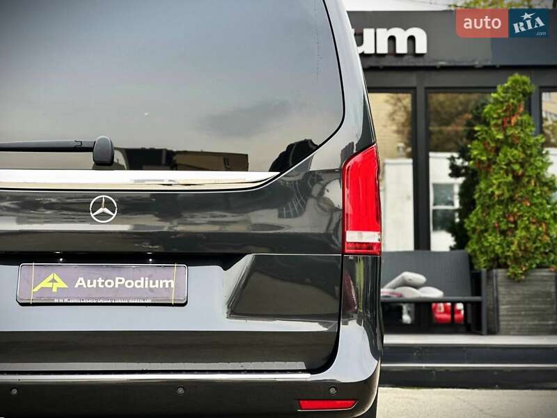 Мінівен Mercedes-Benz V-Class 2019 в Києві фото 18 Мінівен Mercedes-Benz V-Class 2019 в Києві