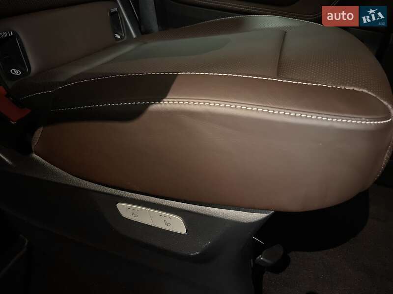 Мінівен Mercedes-Benz V-Class 2016 в Львові фото 45 Мінівен Mercedes-Benz V-Class 2016 в Львові