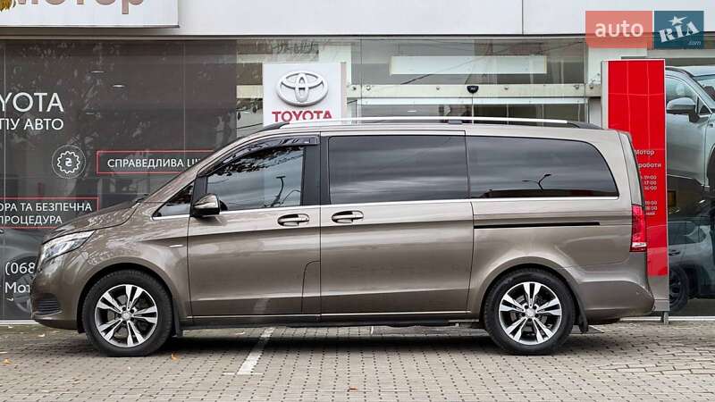 Минивэн Mercedes-Benz V-Class 2015 в Ужгороде