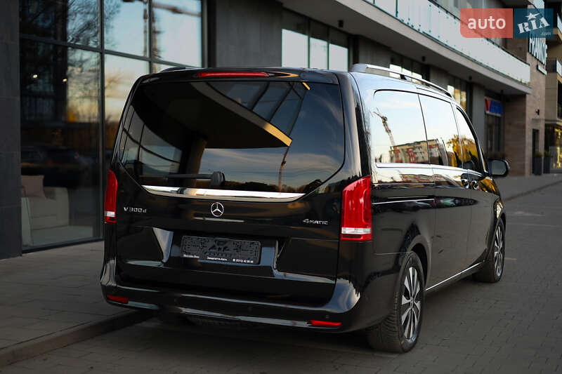 Минивэн Mercedes-Benz V-Class 2021 в Киеве
