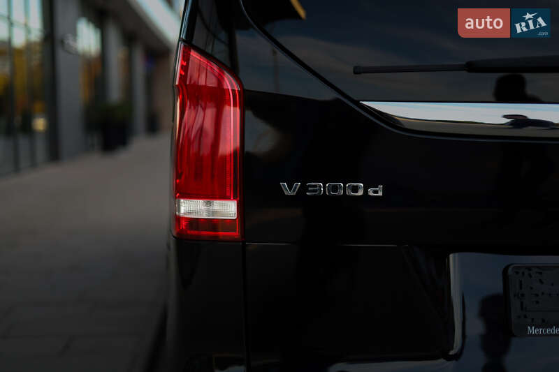 Минивэн Mercedes-Benz V-Class 2021 в Киеве