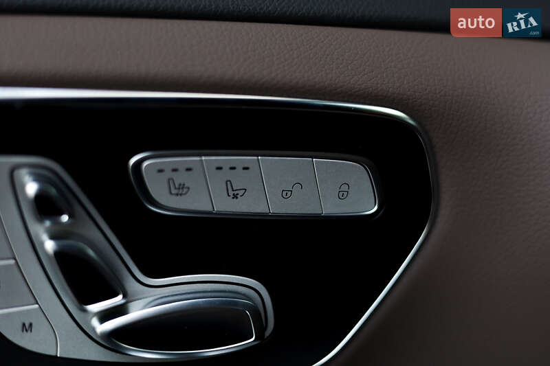 Минивэн Mercedes-Benz V-Class 2021 в Киеве