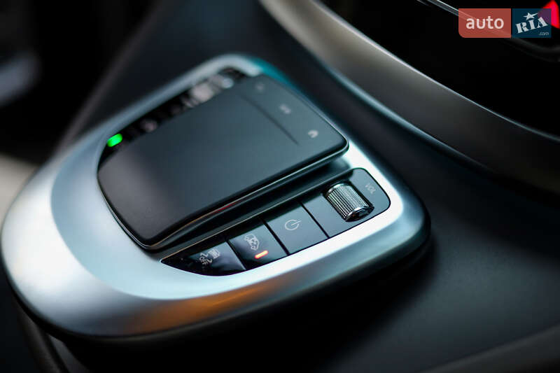 Минивэн Mercedes-Benz V-Class 2021 в Киеве