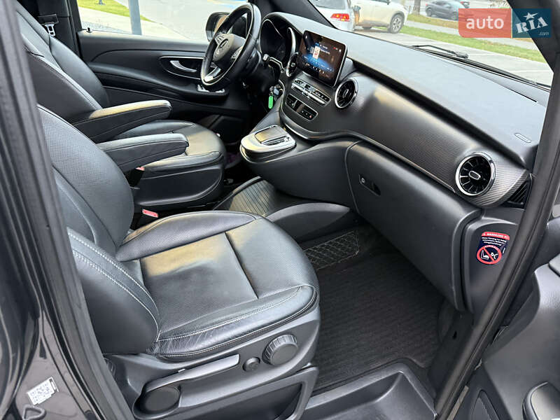 Мінівен Mercedes-Benz V-Class 2021 в Луцьку