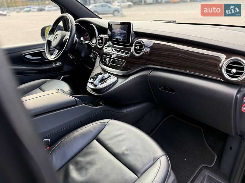 Минивэн Mercedes-Benz V-Class 2017 в Днепре фото 6 Минивэн Mercedes-Benz V-Class 2017 в Днепре
