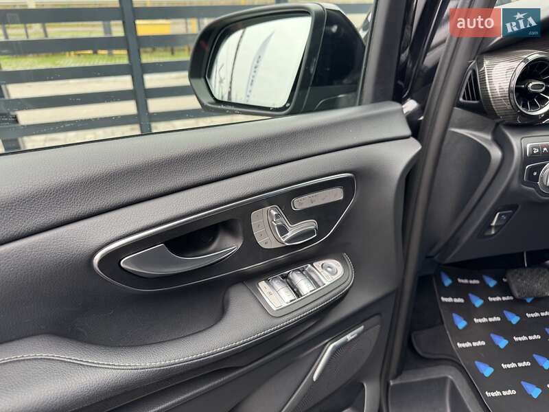 Мінівен Mercedes-Benz V-Class 2021 в Рівному