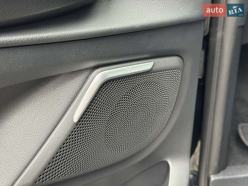 Мінівен Mercedes-Benz V-Class 2021 в Рівному