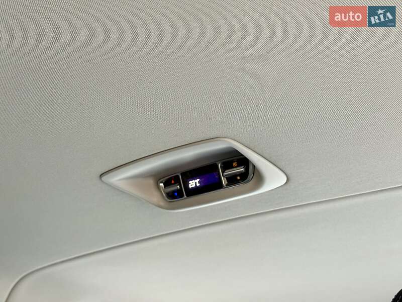 Минивэн Mercedes-Benz V-Class 2020 в Днепре фото 22 Минивэн Mercedes-Benz V-Class 2020 в Днепре