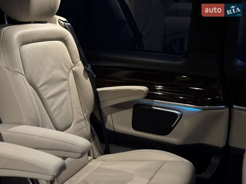 Мінівен Mercedes-Benz V-Class 2016 в Луцьку